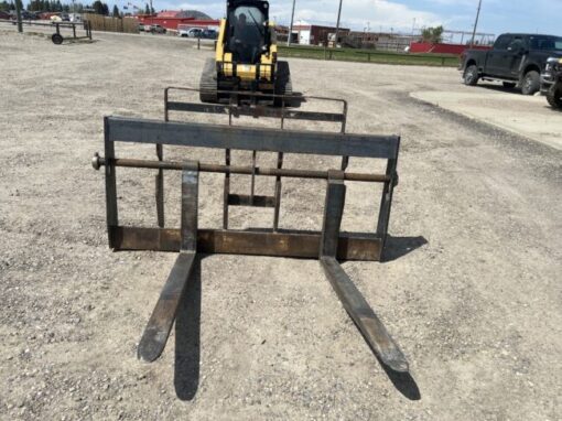 6' Telehandler Carriage - Stock #C102 - Image 3