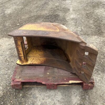 18" John Deere Digging Bucket - Stock #C126