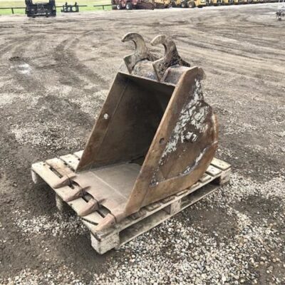 24” EFI Tooth Bucket - Stock #A337