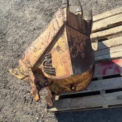 18" Trenching Frost Bucket - Stock #C230